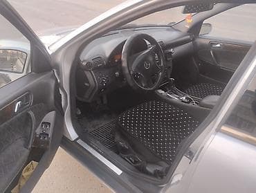 Mercedes-Benz C-Class: 2001 г., 2 л, Автомат, Бензин, Седан — 5