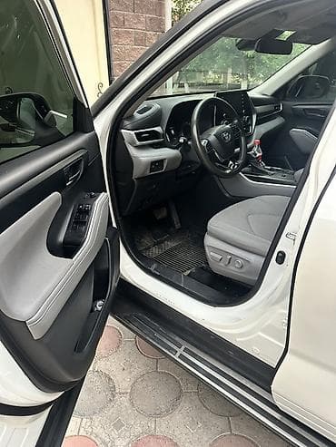 куплю авто каракол: Toyota Highlander: 2020 г., 2.5 л, Автомат, Гибрид, Кроссовер — 7