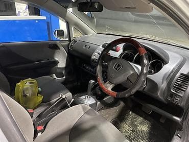 kia moring: Honda Fit: 2004 г., 1.3 л, Бензин, Хэтчбэк — 5