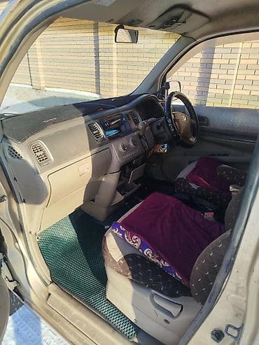 тоято виш: Honda Stepwgn: 2002 г., 2 л, Автомат, Бензин, Минивэн — 5