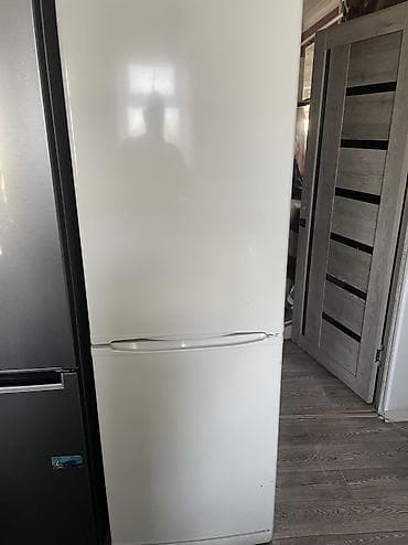 xbox one 500gb: Холодильник двухкамерный, белый, с нижней морозильной камерой. Высота — 7