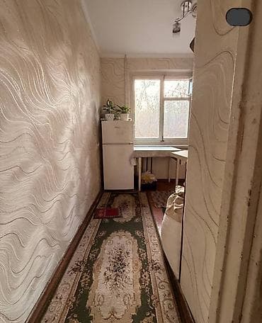 3: 1 комната, 34 м², 8 мкр 105 серия, 3 этаж — 6