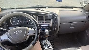 b class: Hyundai Porter II тентованный бортовой малотоннажник. - Двигатель — 5