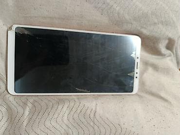 iphone se2022: Redmi, Redmi 4, Б/у, цвет - Золотой — 3