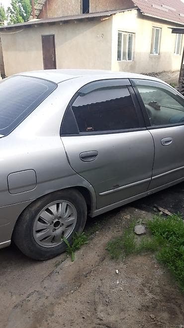 nardi torino: Daewoo Nubira: 2001 г., Седан — 4