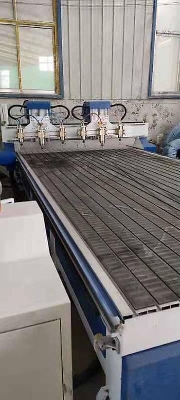 токарный и фрезерный станки: ЧПУ 3-4 осей. В наличии. Фрезы в наличии. Пусконаладка — 9