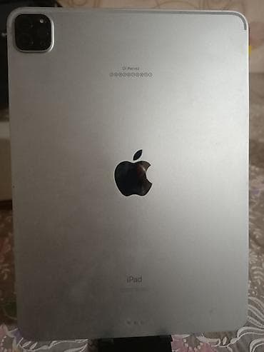 айпад стилус: IPad Pro 11" (серебристый) - Корпус из алюминия, плоские грани, цвет — 1