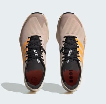 ultra boost: ADIDAS. КРОССОВКИ ДЛЯ БЕГА НА СВЕРХДЛИННЫЕ ДИСТАНЦИИ. Найдите свое — 3