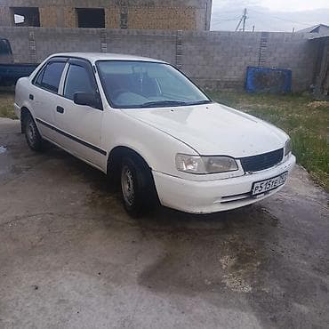 ff akk: Toyota Corolla: 2000 г., 1.3 л, Автомат, Бензин, Седан — 1
