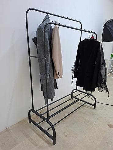 clothes stand: Напольная металлическая вешалка-гардероб с двумя перекладинами и — 2