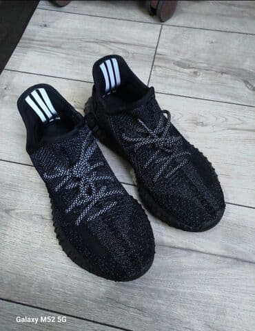 Мужская обувь: Мужские кроссовки, 40, Adidas, Б/у, цвет - Черный, Самовывоз — 1