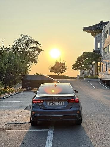 byd e9: Kia K3: 2021 г., 1.6 л, Вариатор, Бензин, Седан — 2