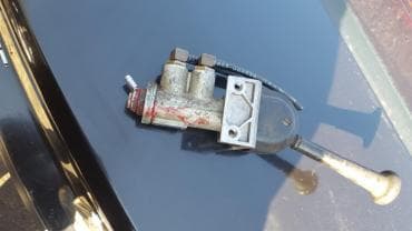 тормозных систем: Mercedes 609 814 ручной тормоз ручник кран ручника — 1