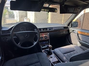 e star: Mercedes-Benz W124: 1993 г., 2.2 л, Механика, Бензин, Седан — 2