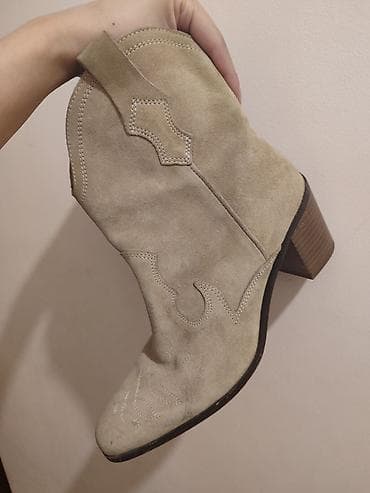 Прокат одежды: Кеды женские, 2 пары. 1) Белые кожаные кеды: - Минималистичный — 6