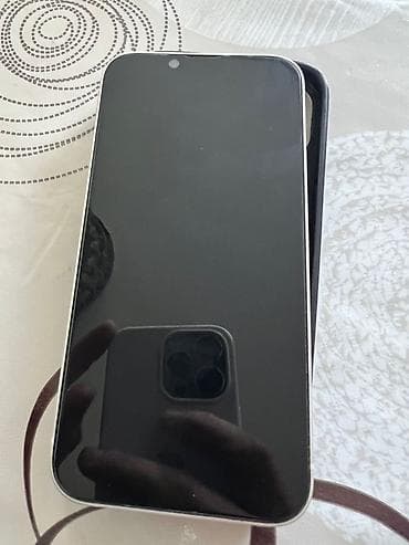 Apple iPhone: IPhone 13, 128 ГБ, Белый, Чехол — 5