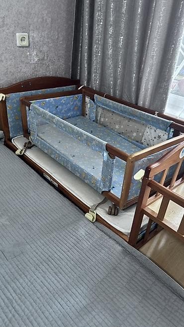 калесики: Детская приставная кроватка, С колесиками, цвет - Коричневый — 1