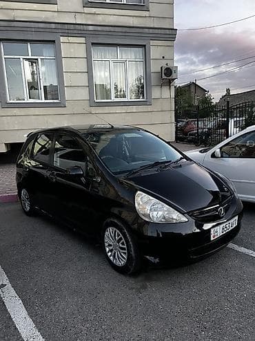 Honda Fit: 2003 г., 1.3 л, Автомат, Бензин, Хэтчбэк