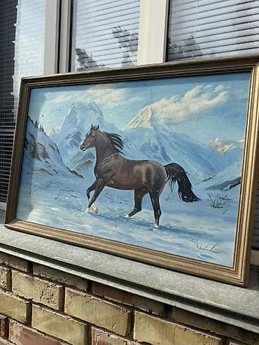 Картина с изображением лошади в зимних горах Размер 1 метр на 0.65 -