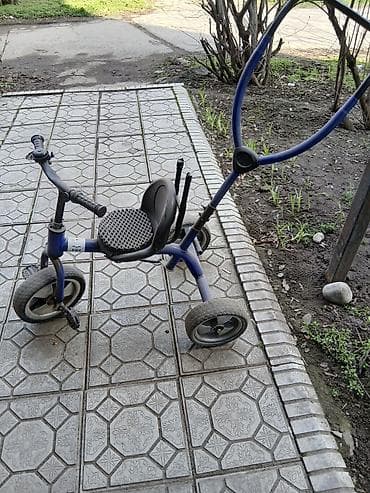 Детский трехколесный велосипед с родительской ручкой. Основные