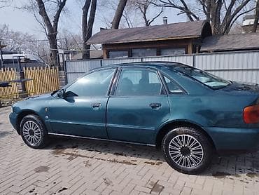 бензовоза: Audi A4: 1995 г., 1.6 л, Ручные, Бензин, Седан — 4