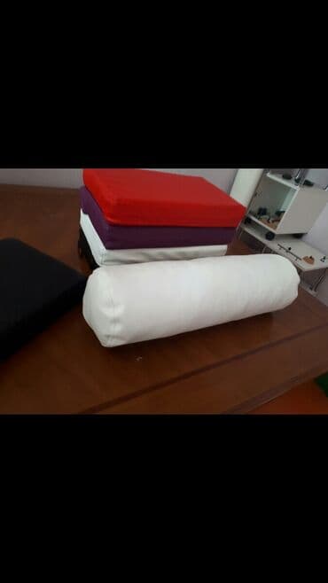 функциональная кровать для лежачих больных: Кушетка 
с отверствием — 4