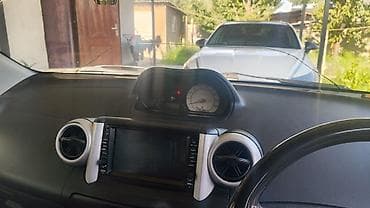 Toyota Ist: 2003 г., 1.3 л, Автомат, Бензин, Хэтчбэк — 10