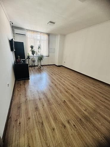 офисы: Аренда офисов, 71 м², С оборудованием, С отдельным входом, С отдельным сан узлом — 1