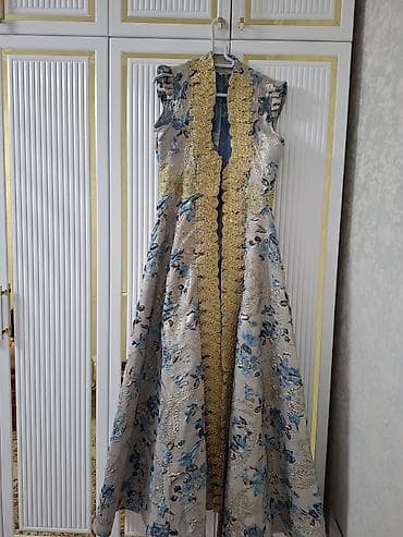 безрукав: Национальный женский комплект: длинный жилет-камзол поверх — 7