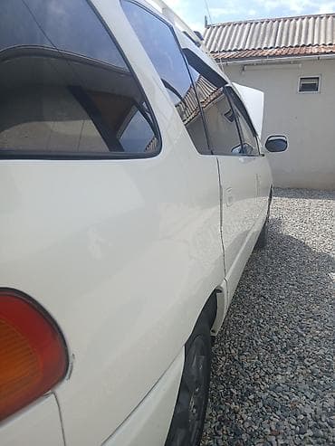 Унаа: Toyota Ipsum: 2001 г., 2 л, Автомат, Бензин, Вэн/Минивэн — 9