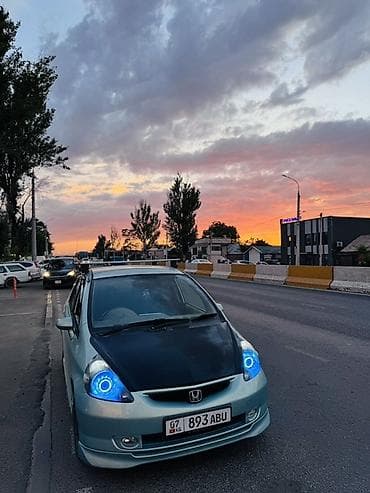 passat b 8: Honda Fit: 2002 г., 1.3 л, Автомат, Бензин, Хэтчбэк — 1