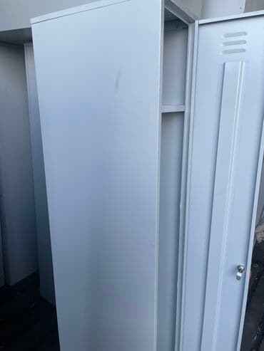 контейнеры для вещей: Шкаф металический бу, можно использовать для любого предназначения! — 2