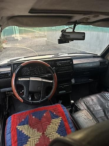 авто рынок москва: Volkswagen Golf: 1990 г., 1.8 л, Механика, Бензин, Хэтчбэк — 2
