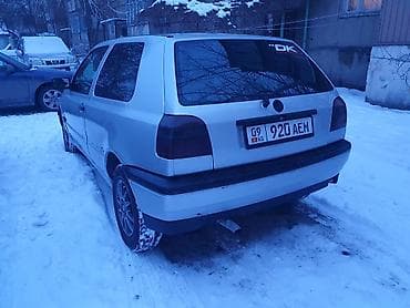 k 7: Volkswagen Golf: 1993 г., Хетчбек — 9