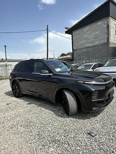 changan deepal: Lixiang L7: 2023 г., Автомат, Электромобиль, Кроссовер — 5