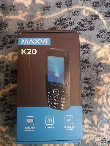 MAXVI K20 — кнопочный мобильный телефон с большим экраном 2.8" и емкой