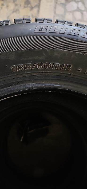Шиналар 185 / 60 / R 15, Кыш, Колдонулган, Комплект, Жеңил унаалар, Жапония, Bridgestone — 1