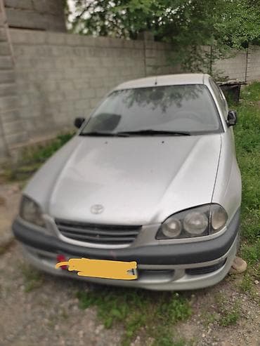 Транспорт: Toyota Avensis: 2002 г., 1.6 л, Механика, Бензин, Седан — 1
