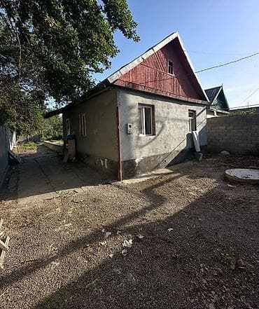 Продаётся участок с времянкой 9 соток. В Новопакровке