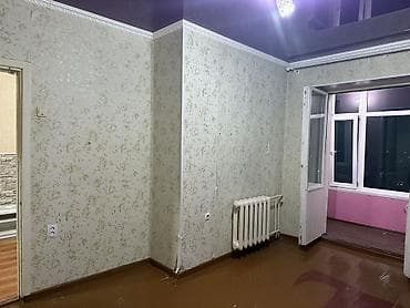 Эмерек: Продаётся 2-комнатная квартира в городе Кара - Балта в квартале — 4