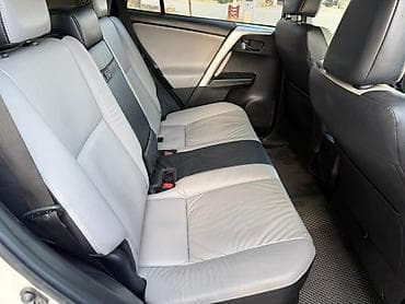 Продажа авто: Toyota RAV4: 2016 г., 2.5 л, Вариатор, Гибрид, Кроссовер — 10