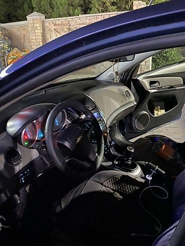 шевроле круиз: Chevrolet Cruze: 2013 г., 1.6 л, Механика, Бензин, Седан — 10