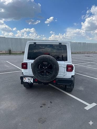 танк: Jeep Wrangler: 2020 г., 2 л, Автомат, Бензин, Внедорожник — 4