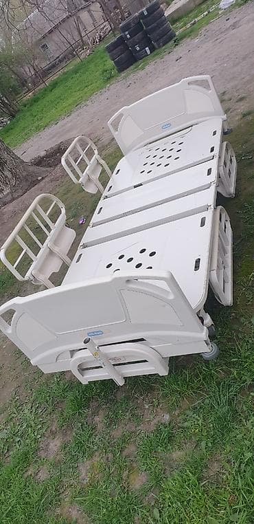 операционный стол: Функциональная медицинская кровать Hill‑Rom - Профессиональная — 1