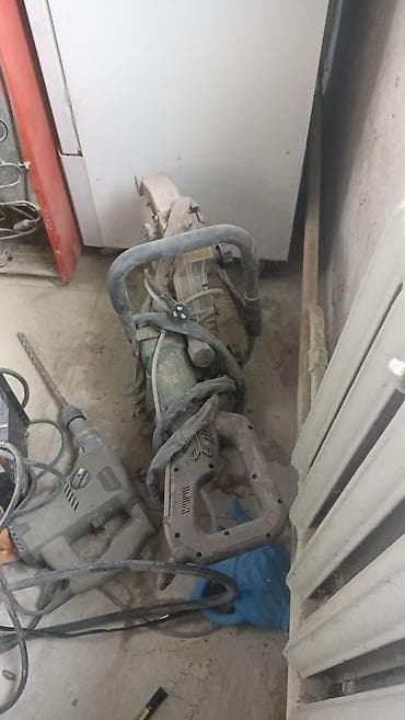 Штроборез (бороздодел) электрический для профессиональных работ по