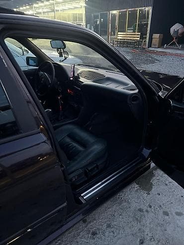 барта: BMW 5 series: 1992 г., 2.3 л, Механика, Бензин, Седан — 4