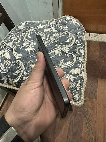 телефон х2: Redmi, Redmi Note 14, Б/у, 256 ГБ, цвет - Черный, 2 SIM — 3