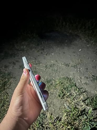 ipad 10th: IPhone 12, Белый — 2