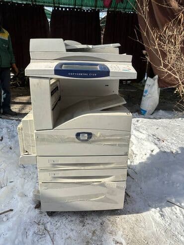 Продаю ксерокс HPрабочий, для профессиональной архитектурной