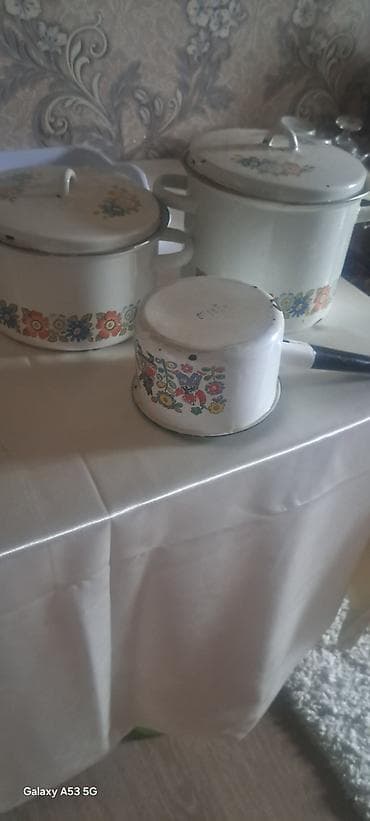 Набор кастрюль и ковш at lalafo.kg Набор кастрюль и ковш